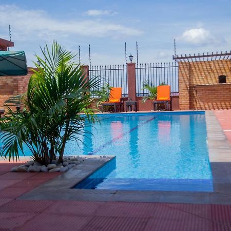 Savannah Suites Lubowa Εξωτερικό φωτογραφία